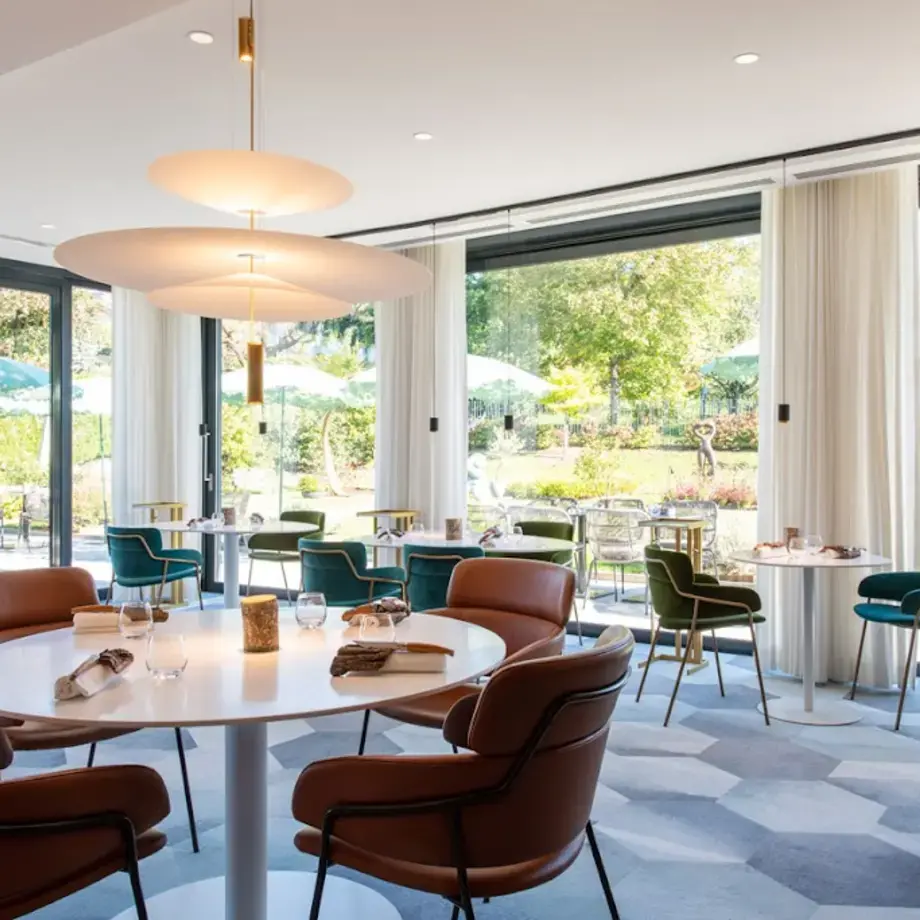 La Cour de l’Abbaye par Vincent Favre Félix