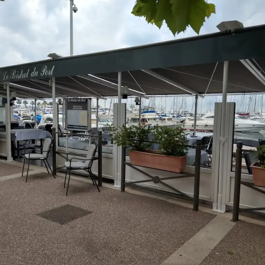 Le Bistrot du Port. Mathieu Allinei Le Bistrot du Port. Mathieu Allinei
