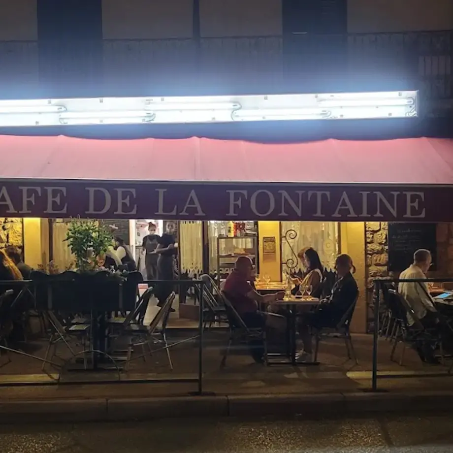 Le Café de la Fontaine Le Café de la Fontaine