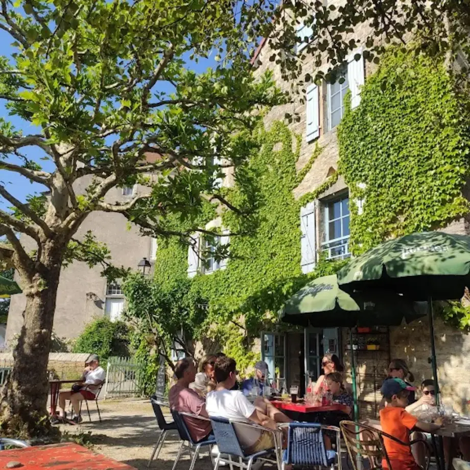 Le Café des Seize Quartiers Le Café des Seize Quartiers