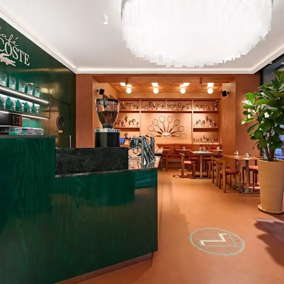 Le Café Lacoste Paris