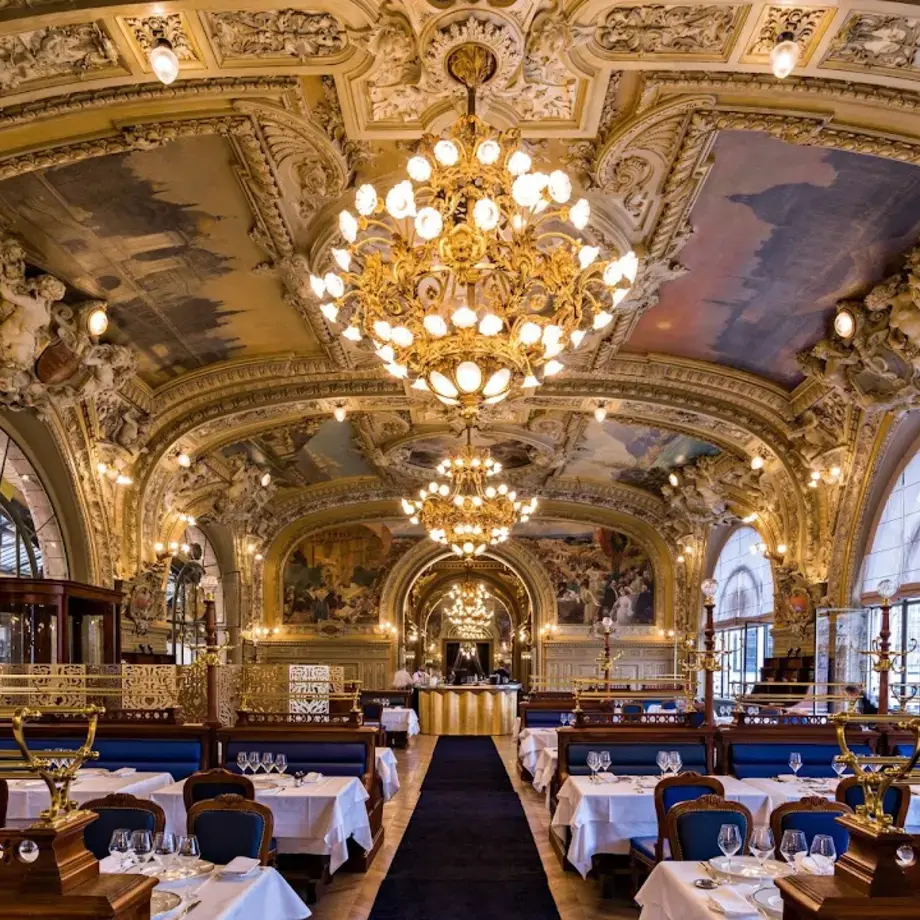 Le Train Bleu