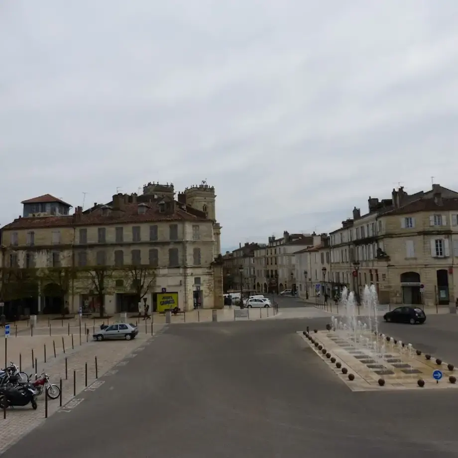 Place de la Libération Place de la Libération