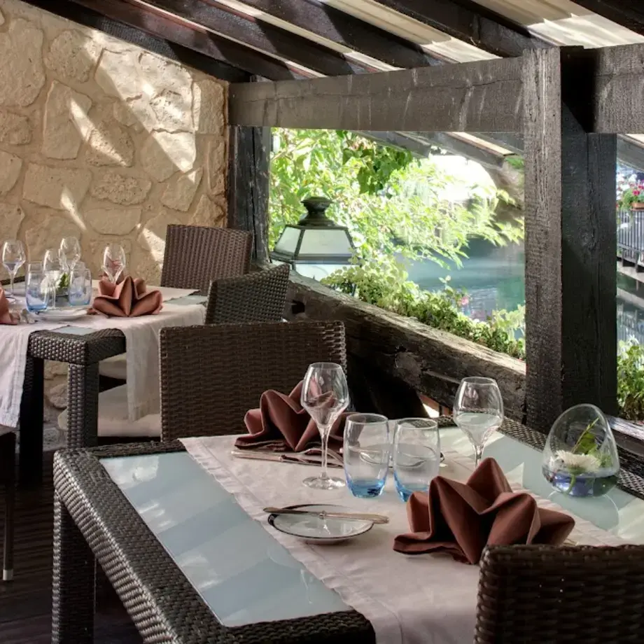 Restaurant À l'Échevin Restaurant À l'Échevin