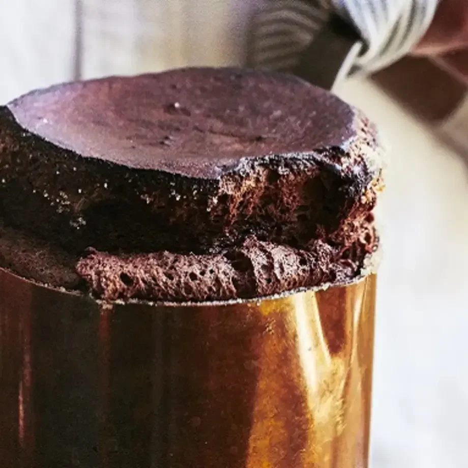 Recette soufflé au chocolat et à l'armagnac de Julien Duboué
