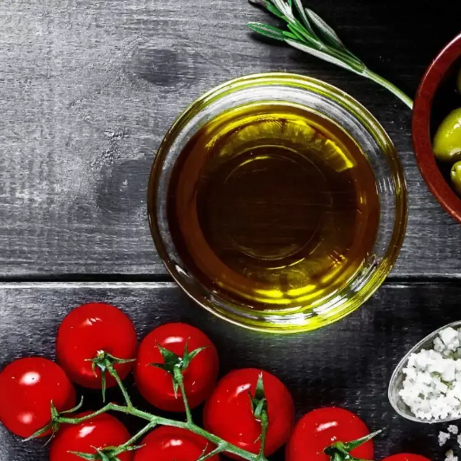 sphere eau tomate et olives