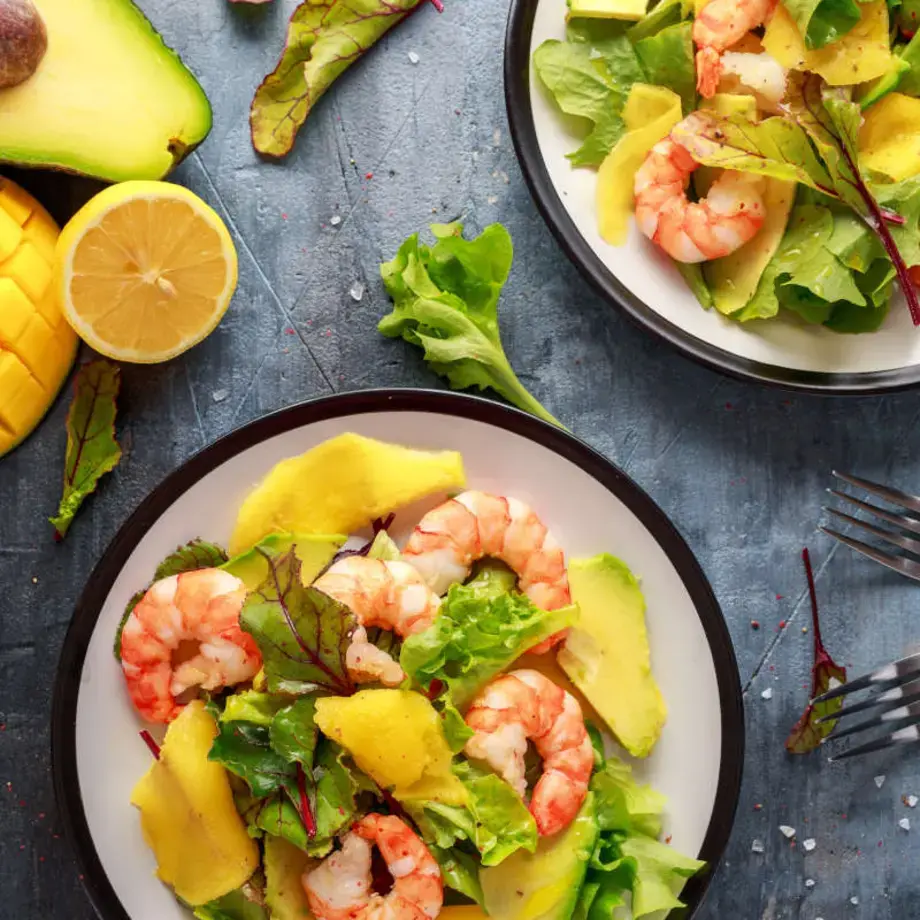 salade mangue, avocat, crevettes -  Fine Dining Lovers