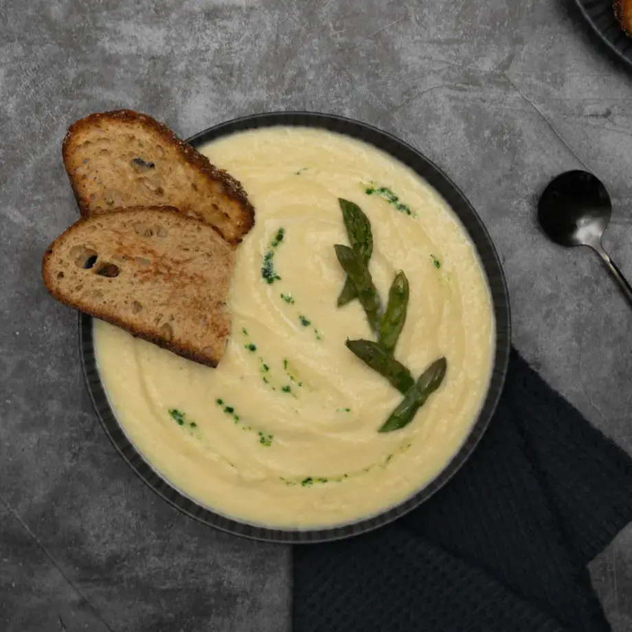 velouté d'asperges -  Fine Dining Lovers