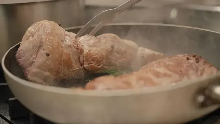 Rôti en cuisson