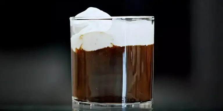 café chaud frappé