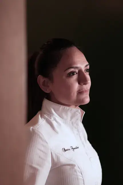 beatriz gonzalez street food paris