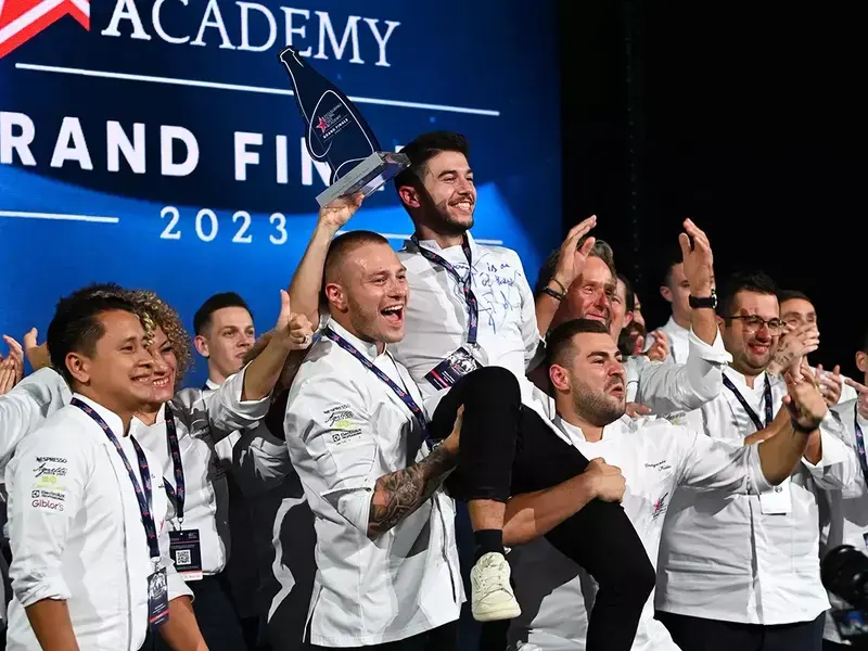 Nelson Freitas gagne le S.Pellegrino Young Chef Academy 2022-23