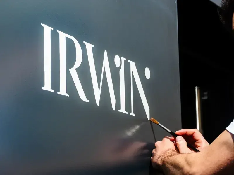Irwin, Paris