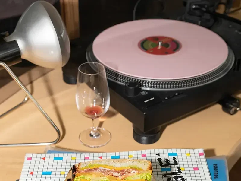 Facette - Bar et restaurants audiophiles