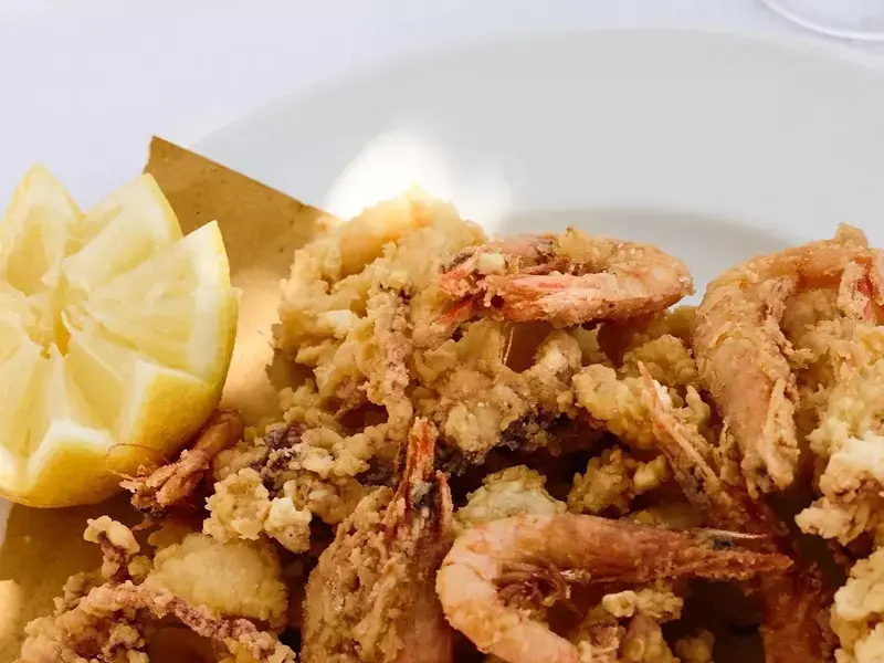 La recette de la friture de poisson à l'huile d'olive