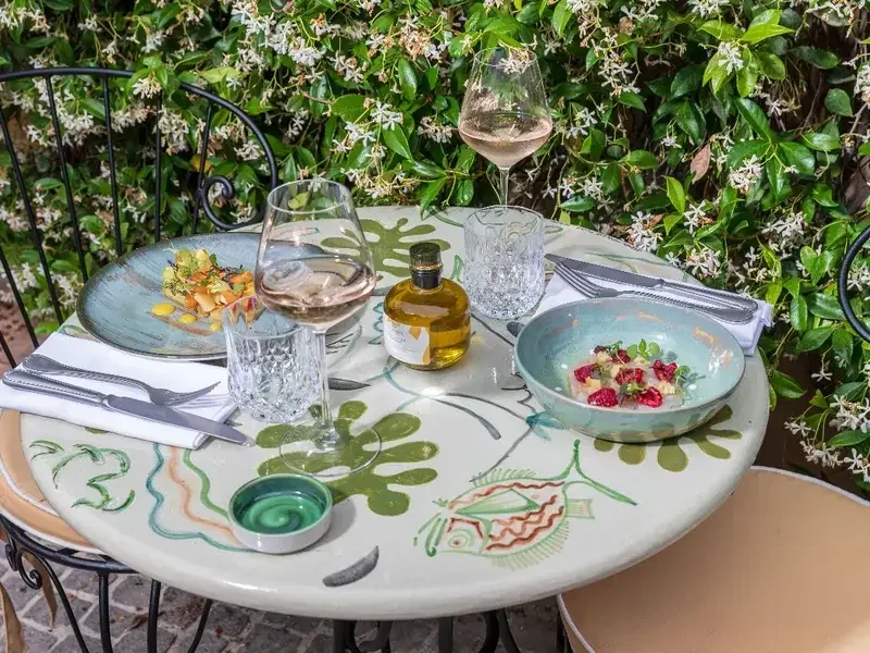 Le Patio, la table ensoleillé de l’Hôtel La Pérouse Nice