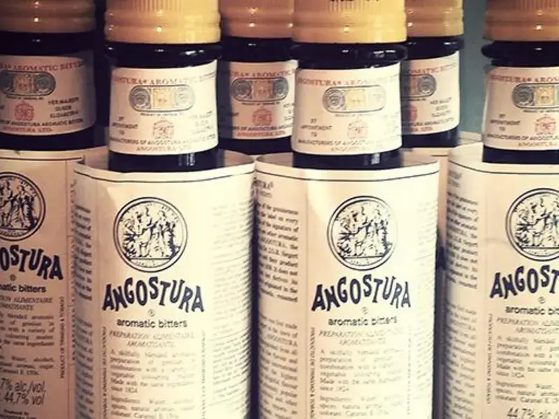 bouteilles d'angostura