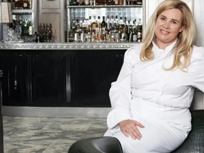 Le meilleur chef femme au monde est Hélène Darroze