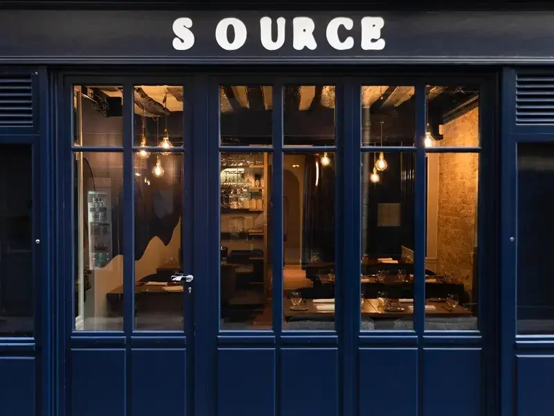 Source restaurant gastronomique à Paris