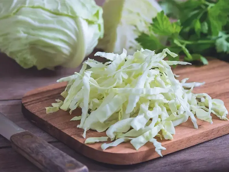 comment couper un chou blanc - Finedininglovers
