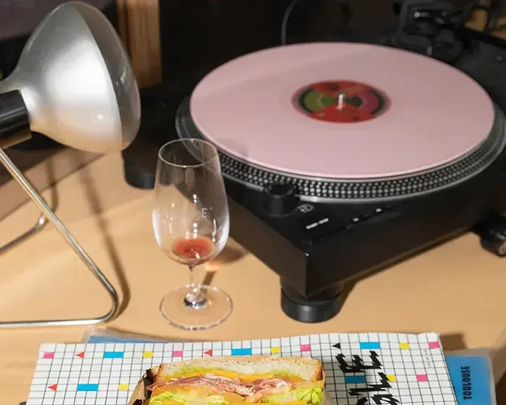 Facette - Bar et restaurants audiophiles