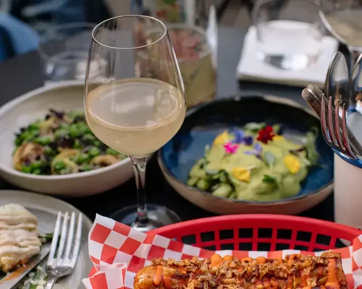 Les caves à manger à Paris