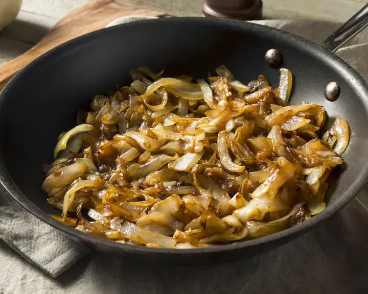 faire revenir des oignons - Fine Dining Lovers