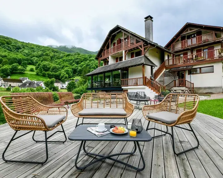 Logis Hôtel Etchemaïté