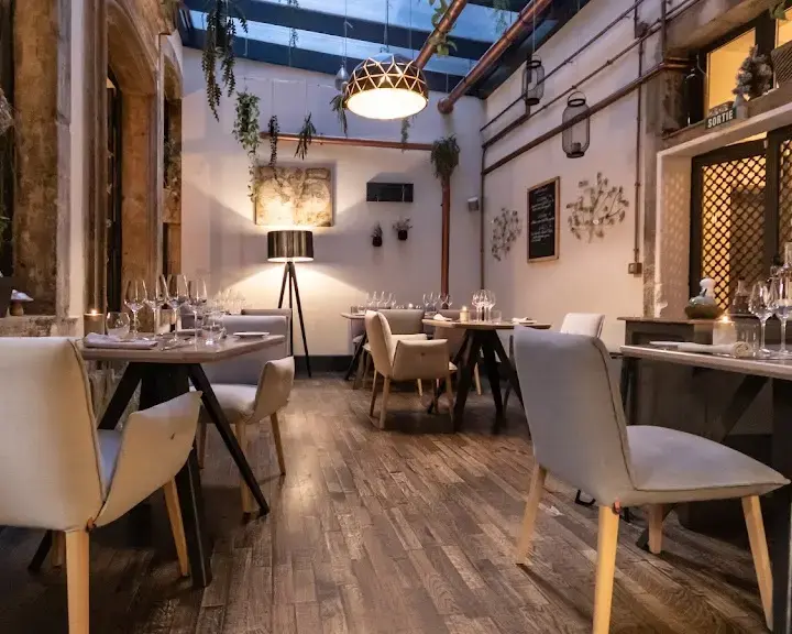 Restaurant Derrière