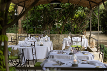 LA TABLE DES AMIS by CHRISTOPHE BACQUIE